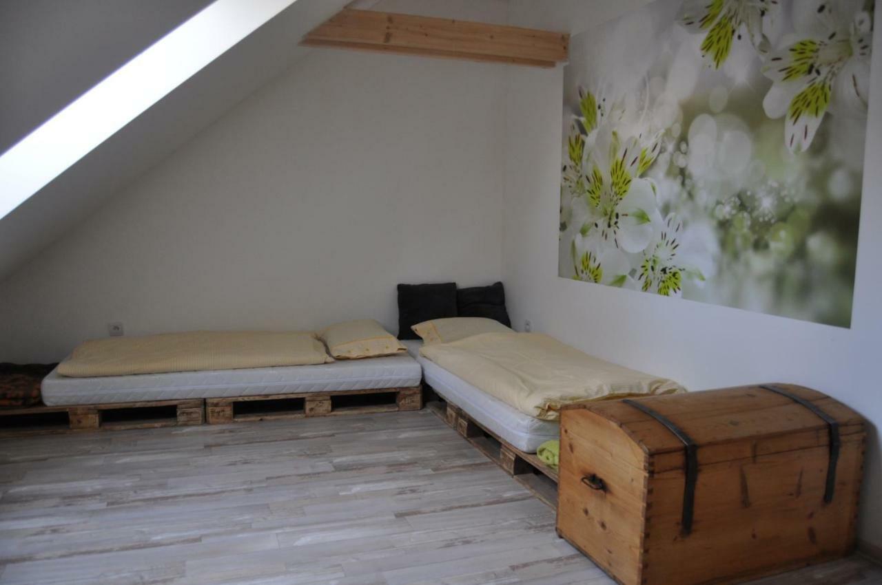 Ferienwohnung Domek Na Betleme Hlinsko Exterior foto
